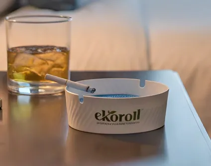 Gel Ashtray vs Paper Ashtray: Disposable & Portable Comparison Guide