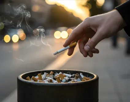 Outdoor Smoking Solutions: Large vs Disposable Ashtray Guide