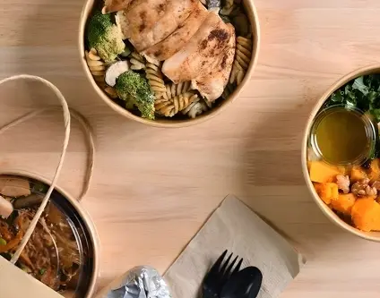 Kraft Paper Bowls vs Plastic Food Containers | Sustainable Takeaway Packaging